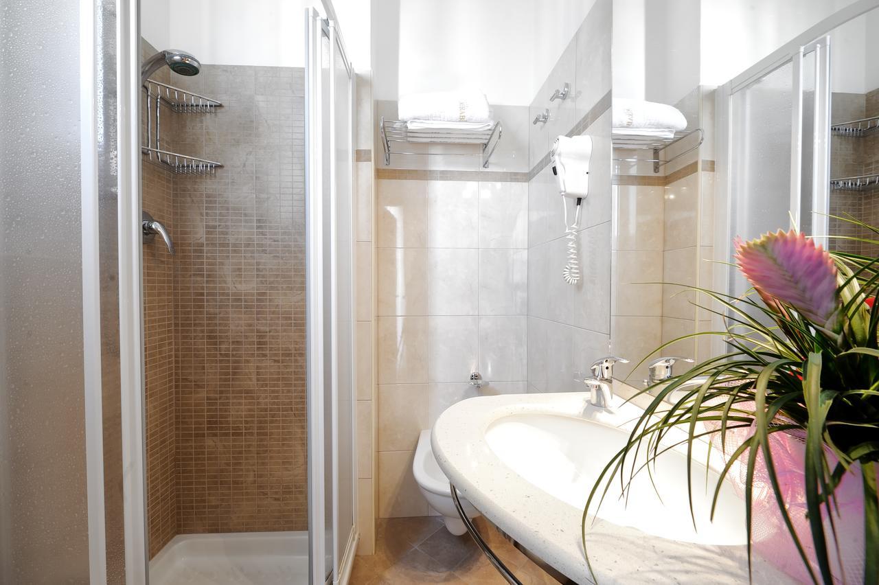 Hotel Mirabel Rimini Eksteriør bilde