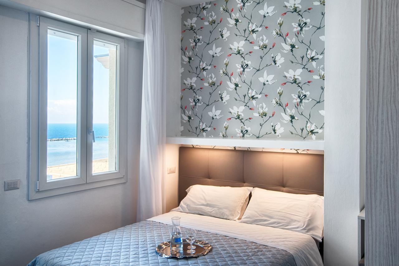 Hotel Mirabel Rimini Eksteriør bilde